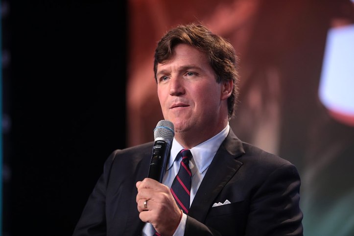 1024px-Tucker_Carlson